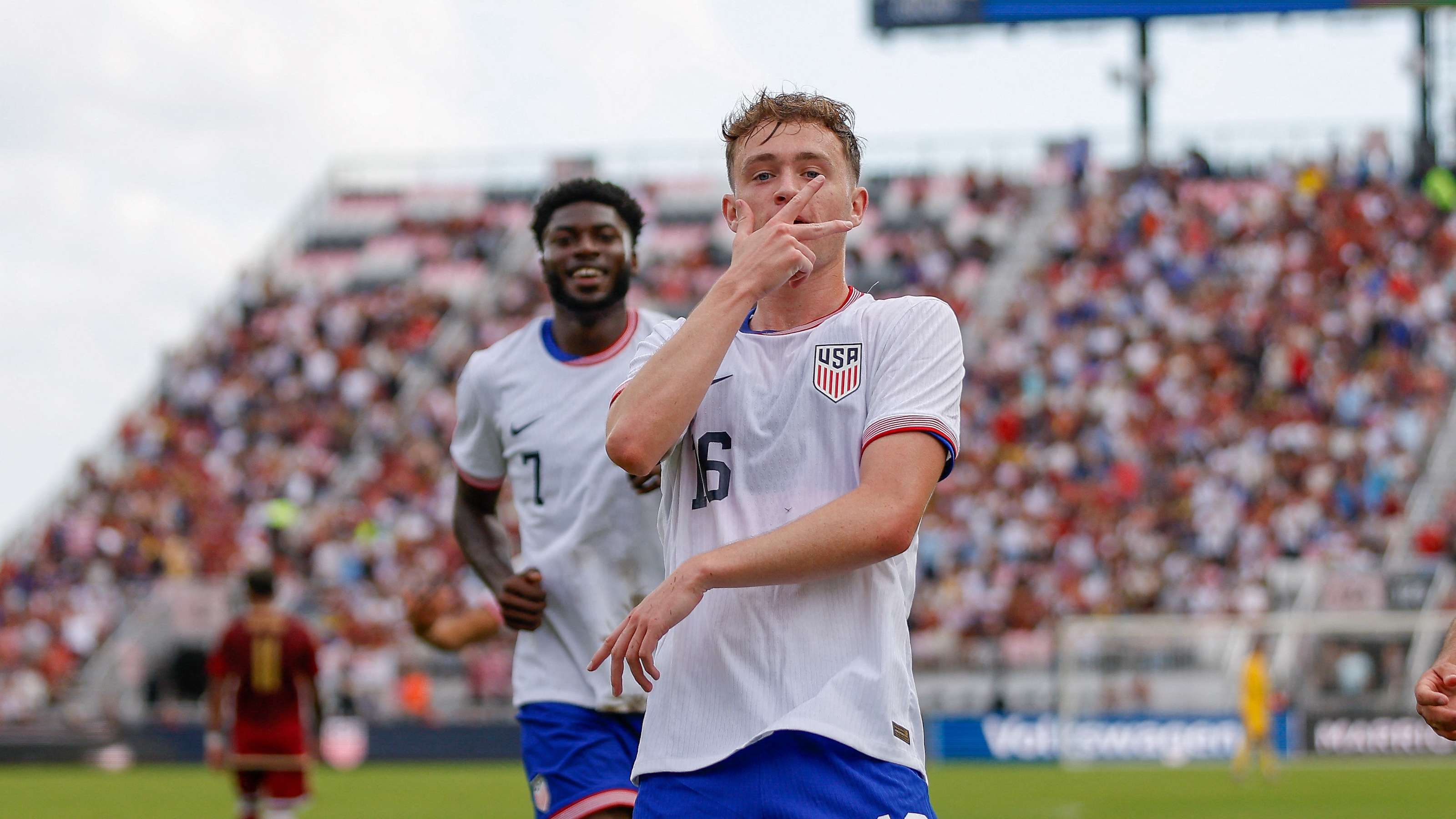 尤其在面對 尤其在面對